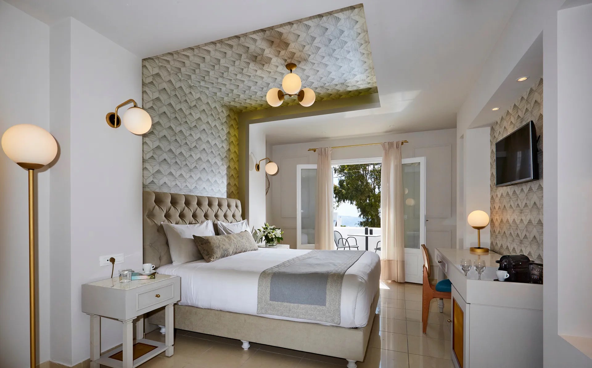 Greece Bundle (Athens, Mykonos, Santorini)
